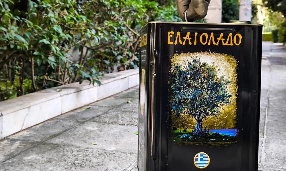 Ελαιόλαδο: Τι ισχύει τελικά με τη μεταφορά του τενεκέ